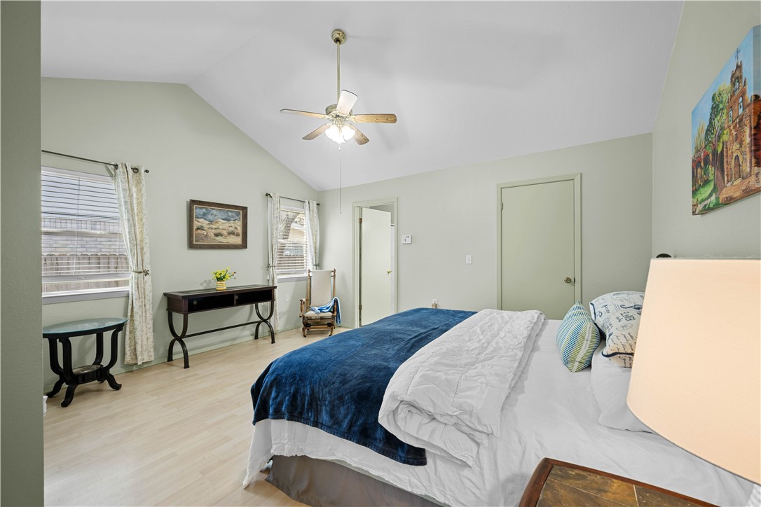 1513 Bluebird Lane Rockport TX 78382
