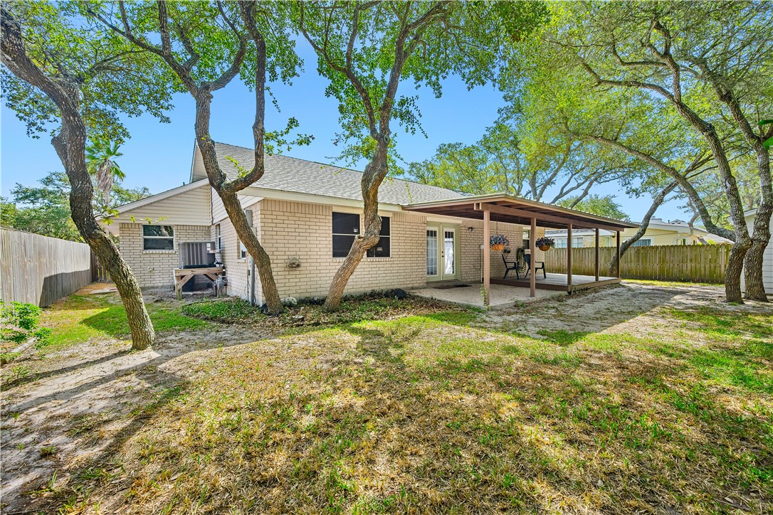 1513 Bluebird Lane Rockport TX 78382
