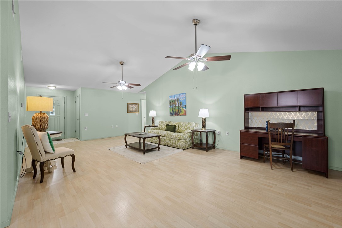 1513 Bluebird Lane Rockport TX 78382