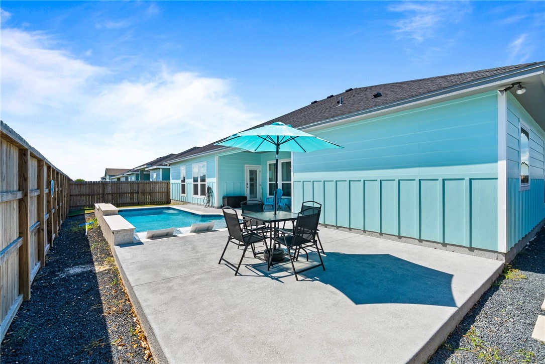 143 Shoalwater Way Rockport TX 78382