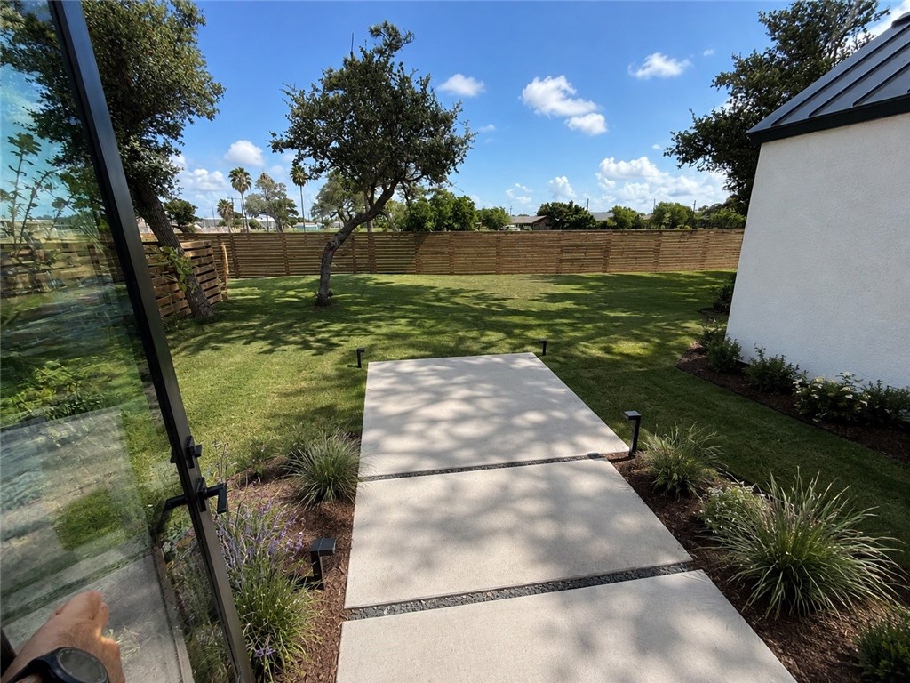 508 E King Street Rockport TX 78382