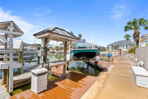104 Bay Harbor Drive Aransas Pass TX 78336