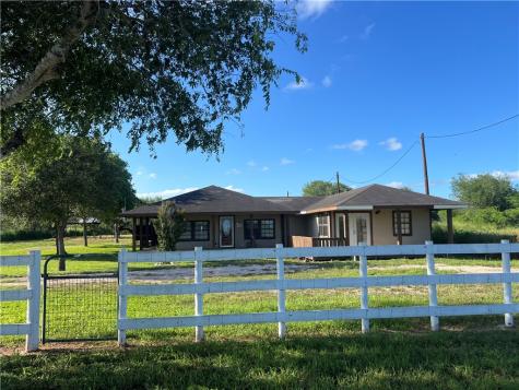 197 County Road 460 Alice TX 78332
