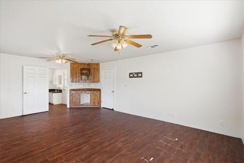 197 County Road 460 Alice TX 78332