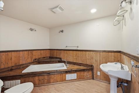 197 County Road 460 Alice TX 78332