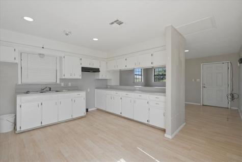 197 County Road 460 Alice TX 78332