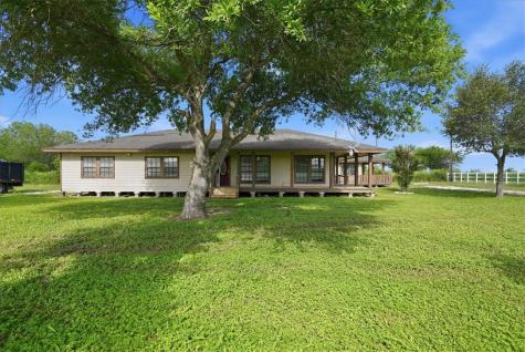 197 County Road 460 Alice TX 78332