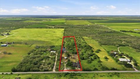 197 County Road 460 Alice TX 78332