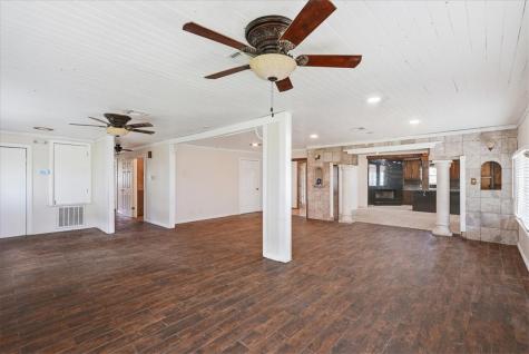 197 County Road 460 Alice TX 78332