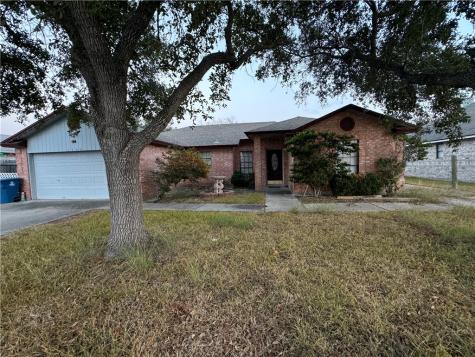 2406 Oak Brook Drive Portland TX 78374