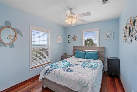 207 S 2nd Street Rockport TX 78382
