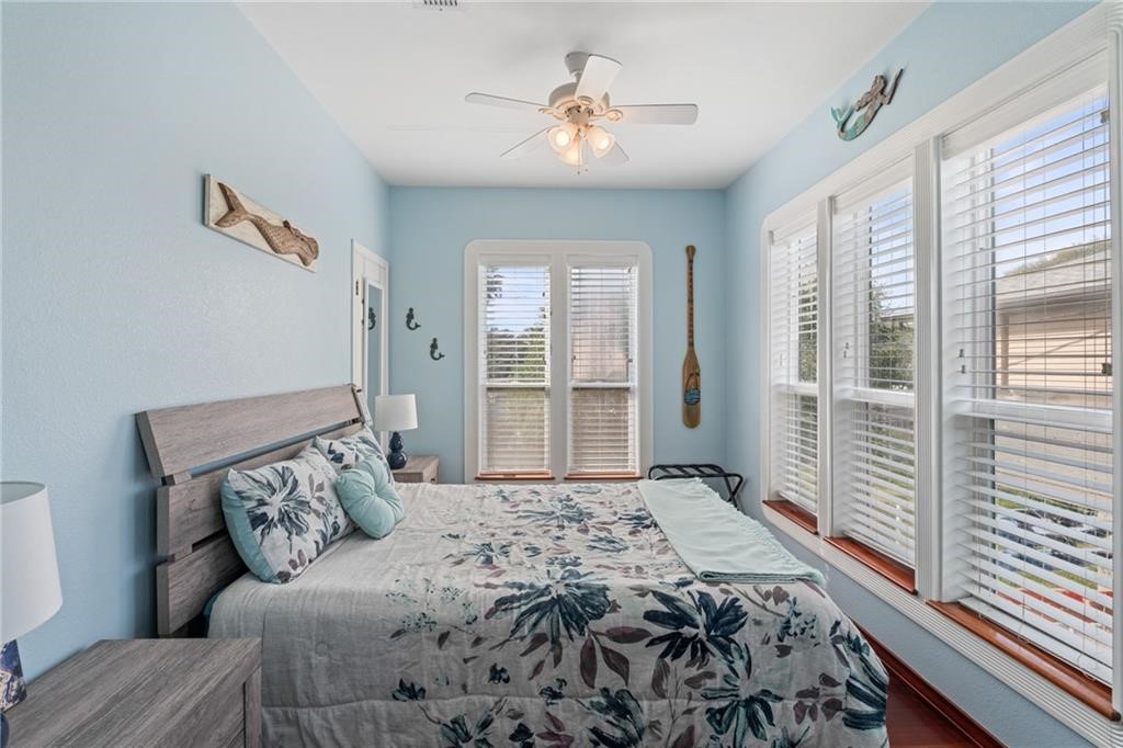207 S 2nd Street Rockport TX 78382