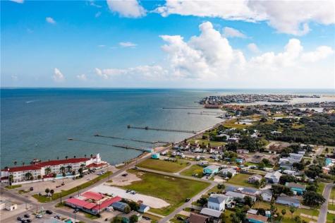 207 S 2nd Street Rockport TX 78382