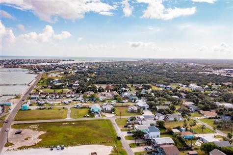 207 S 2nd Street Rockport TX 78382