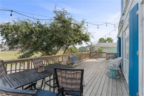 207 S 2nd Street Rockport TX 78382