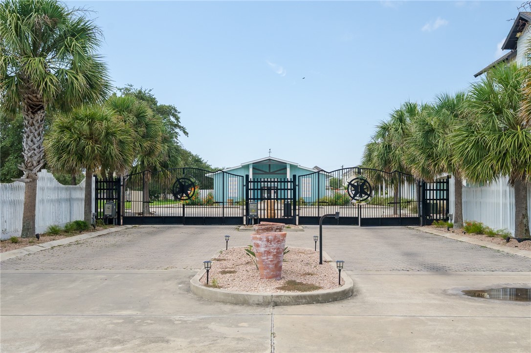122 Lavaca Circle Rockport TX 78382