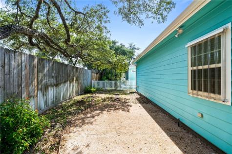 16 Camellia Circle Fulton TX 78358