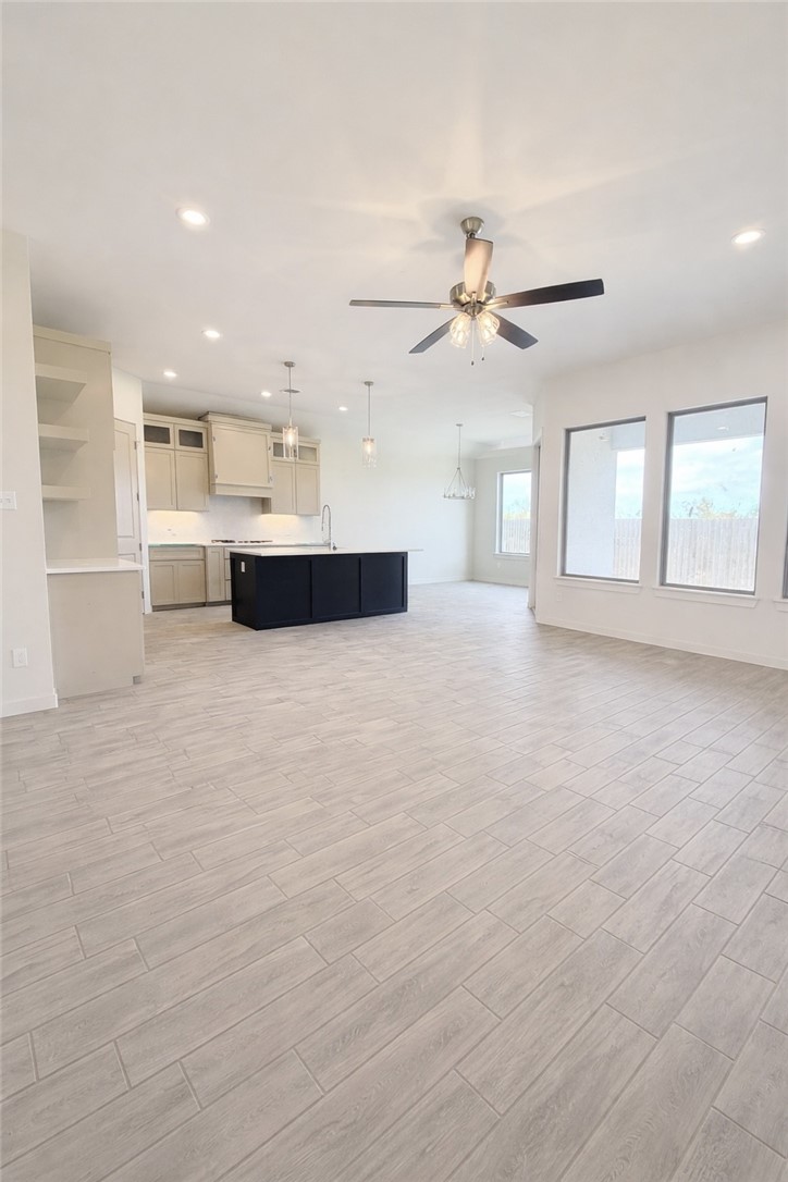 1722 Elm View Drive Corpus Christi TX 78418