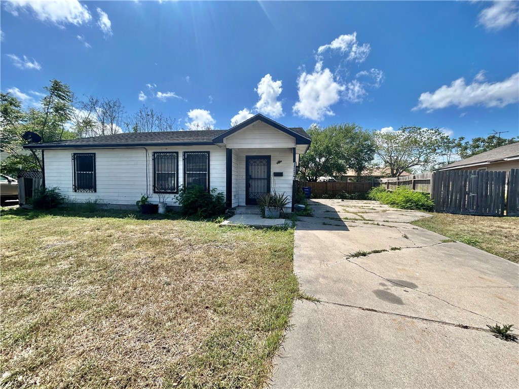 1117 Green Earth Drive Corpus Christi TX 78405