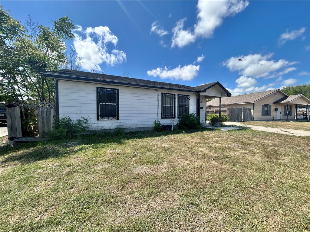 1117 Green Earth Drive Corpus Christi TX 78405