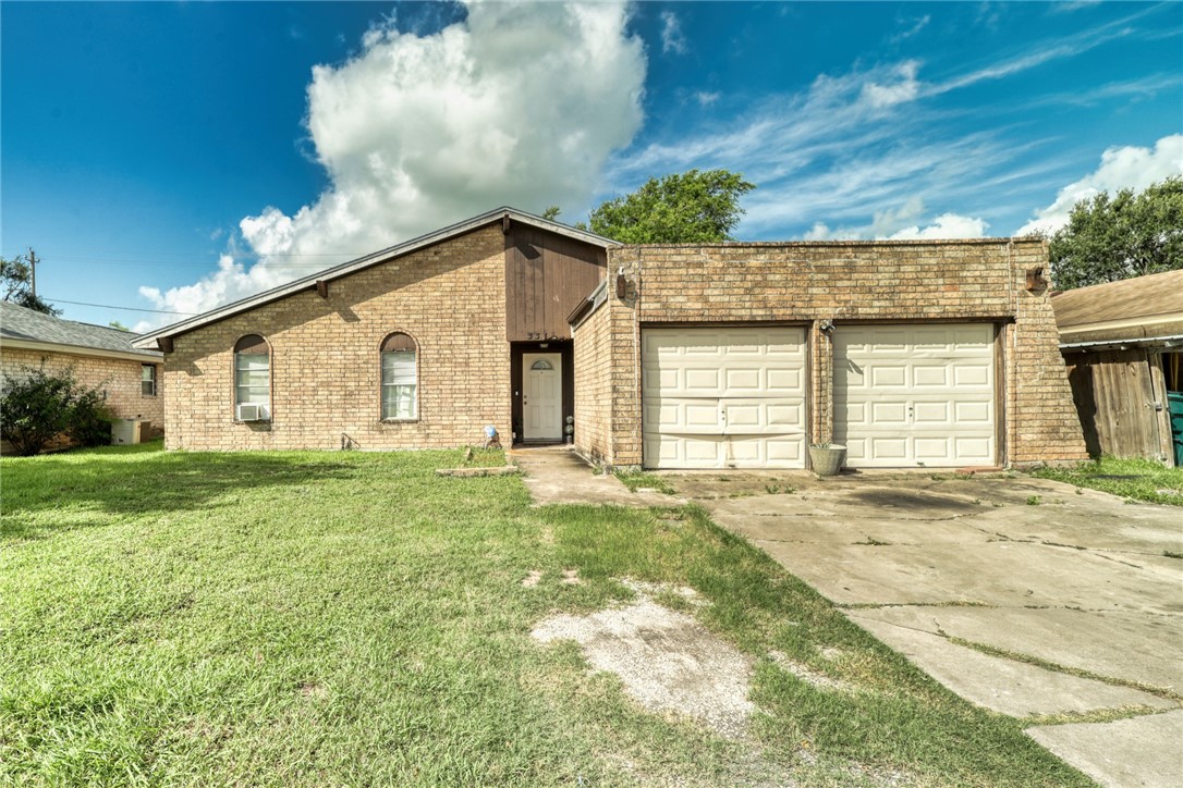 3317 Cresthill Drive Corpus Christi TX 78415