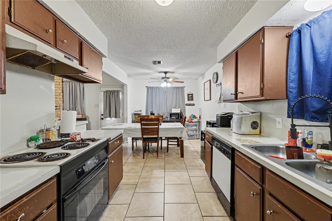 3317 Cresthill Drive Corpus Christi TX 78415