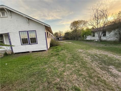 519 W Mesquite Avenue Kingsville TX 78363