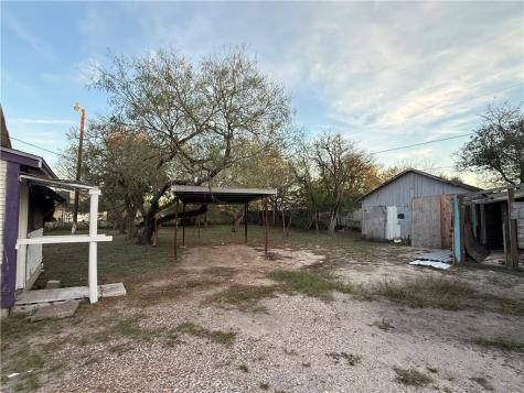 519 W Mesquite Avenue Kingsville TX 78363