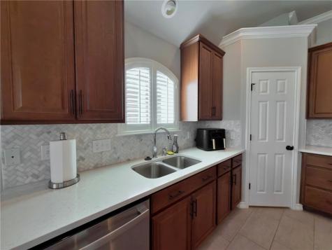219 Couples Drive Portland TX 78374