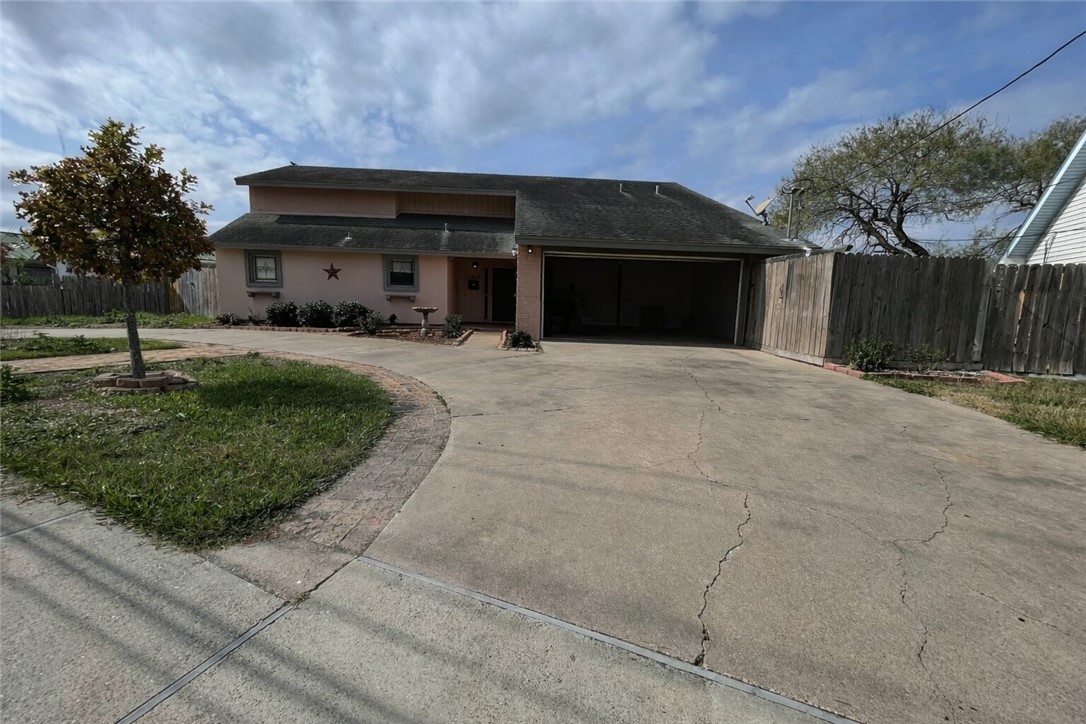 1013 Nile Drive Corpus Christi TX 78412