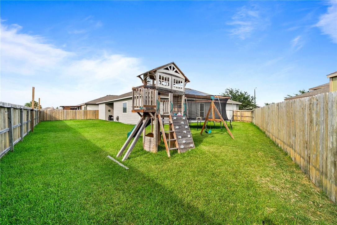 2233 Ruby Drive Corpus Christi TX 78414