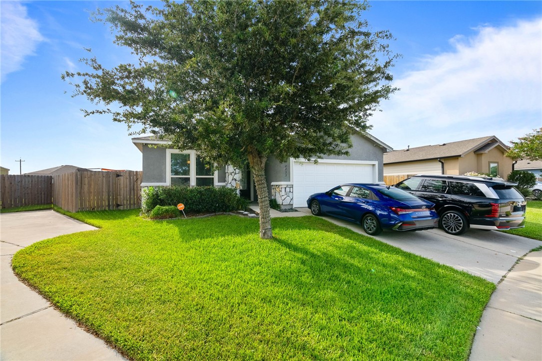 2233 Ruby Drive Corpus Christi TX 78414