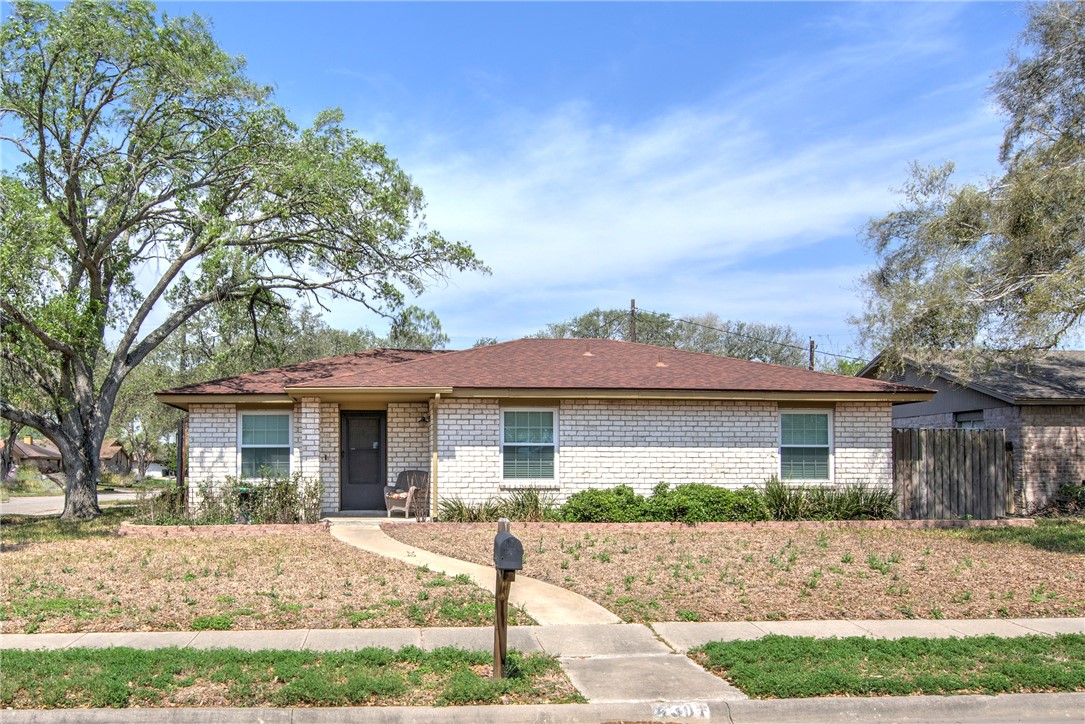 4301 Woodland Creek Drive Corpus Christi TX 78410