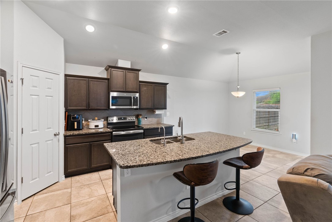 9441 English Oak Drive Corpus Christi TX 78410