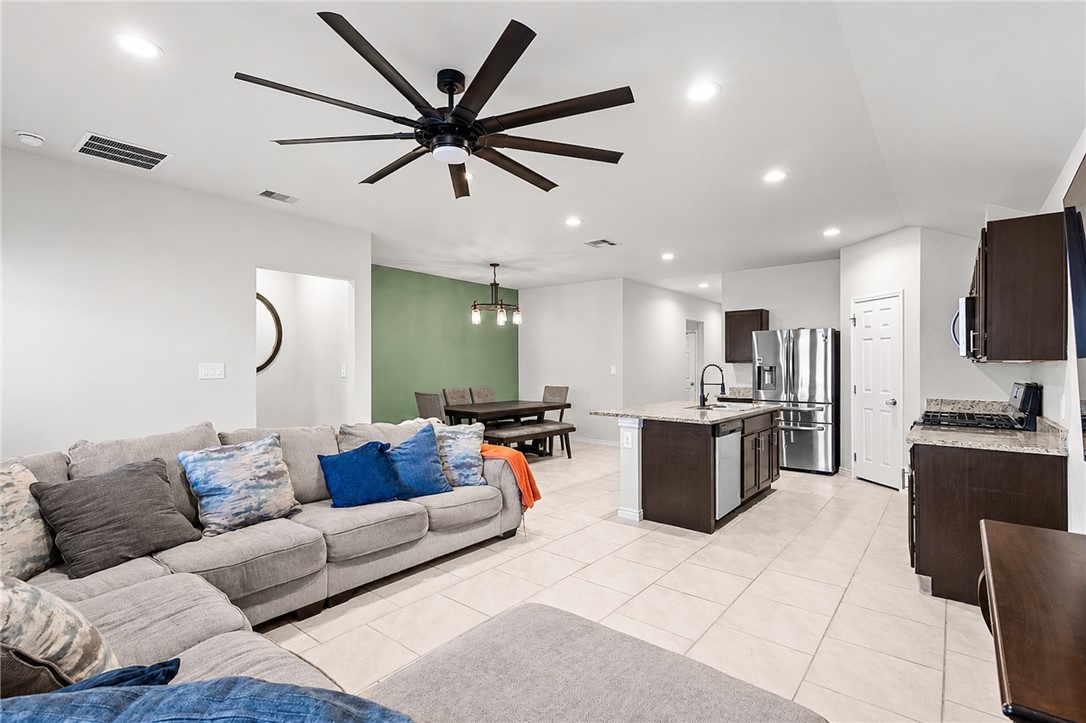 2337 Tranquil Corpus Christi TX 78418