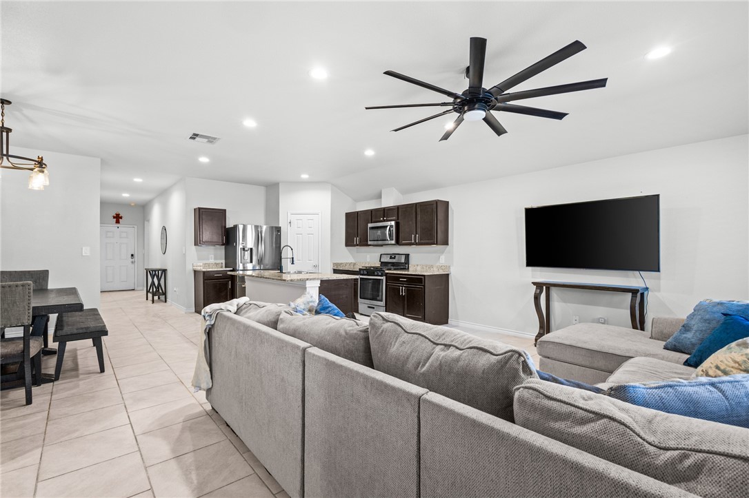 2337 Tranquil Corpus Christi TX 78418