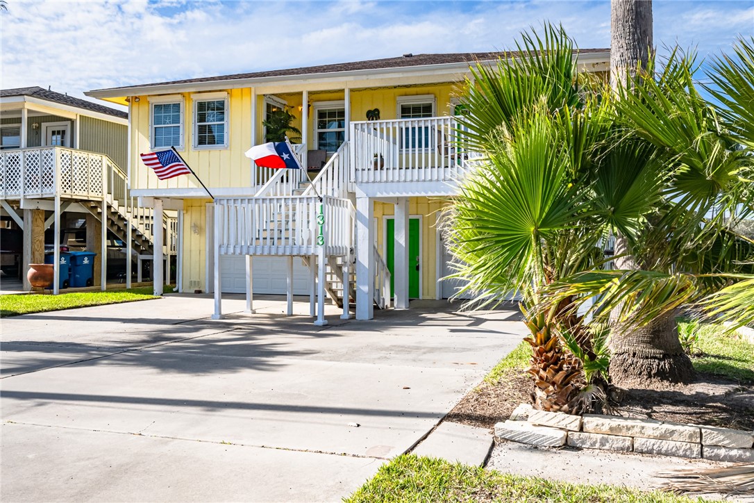 1313 S Magnolia Street Rockport TX 78382