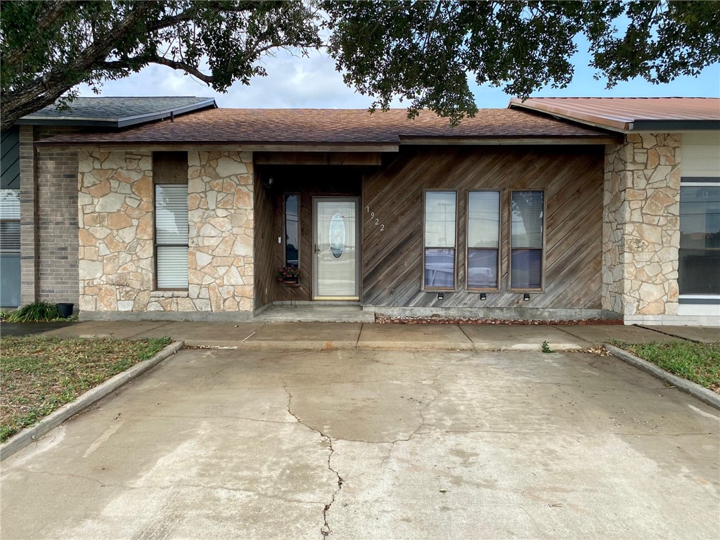 1922 Shelley Street Kingsville TX 78363