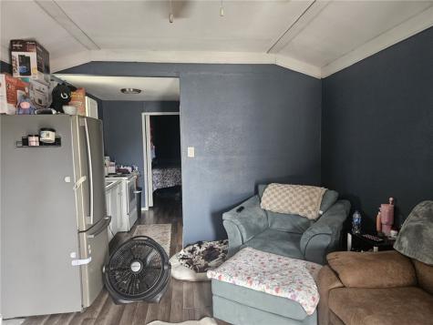 421 Walton Pettus TX 78146