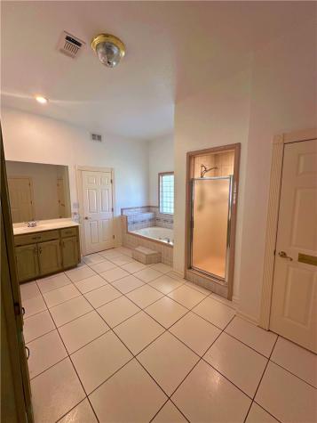 508 Lagunillas Avenue Charlotte TX 78011