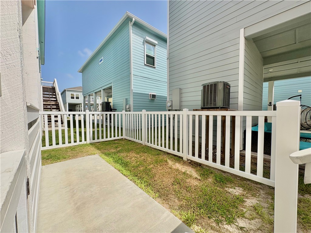 111 Red Sea Rockport TX 78382