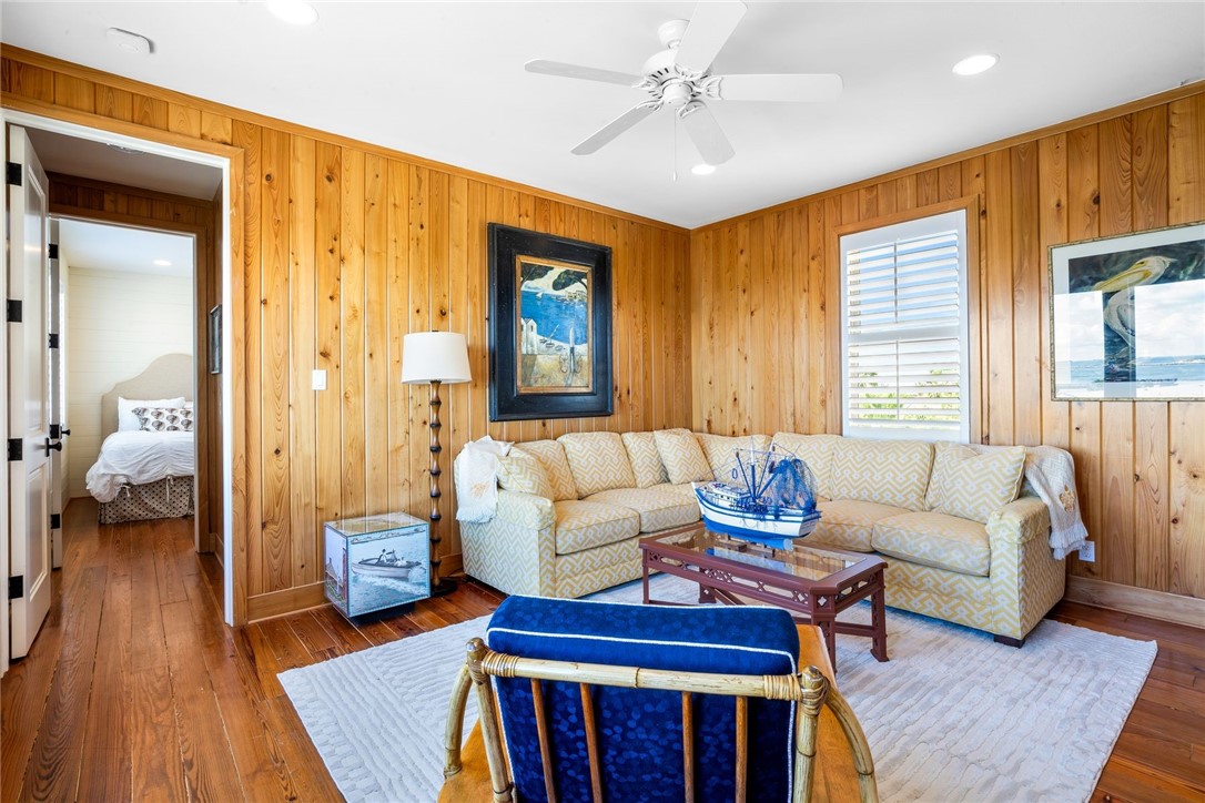 1024 Private Road D Port Aransas TX 78373