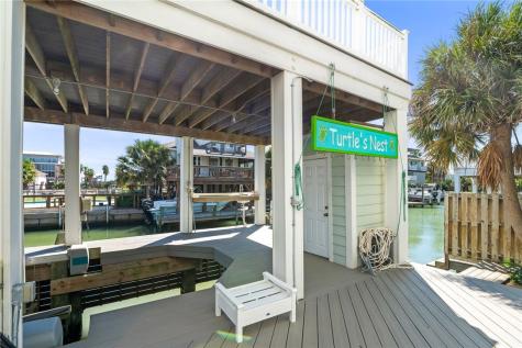 1024 Private Road D Port Aransas TX 78373
