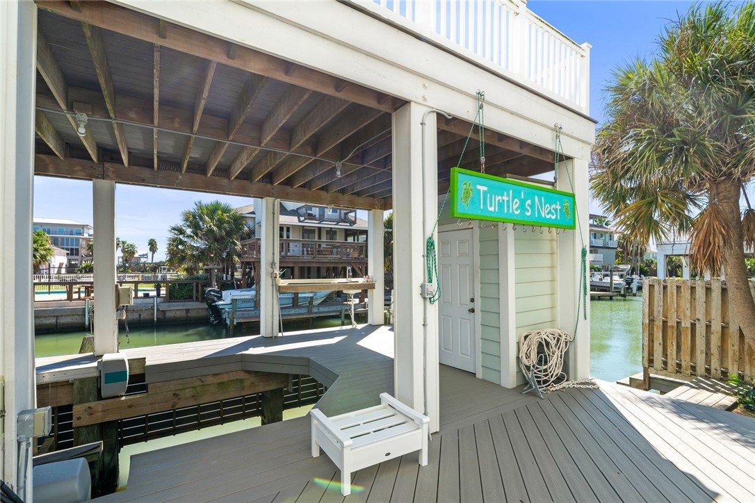 1024 Private Road D Port Aransas TX 78373