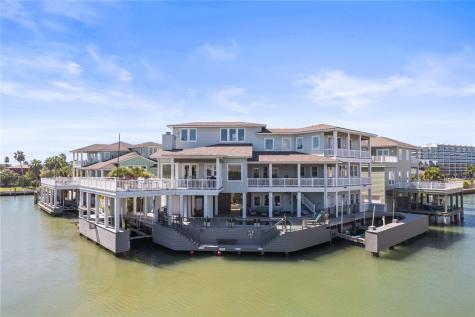 1024 Private Road D Port Aransas TX 78373