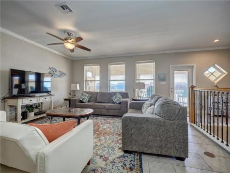 1833 S 11th Street F2 Port Aransas TX 78373