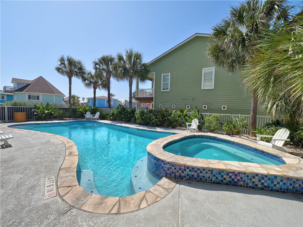 1833 S 11th St F2 Port Aransas TX 78373