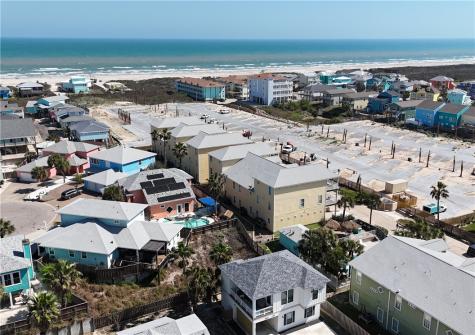 1833 S 11th Street F2 Port Aransas TX 78373