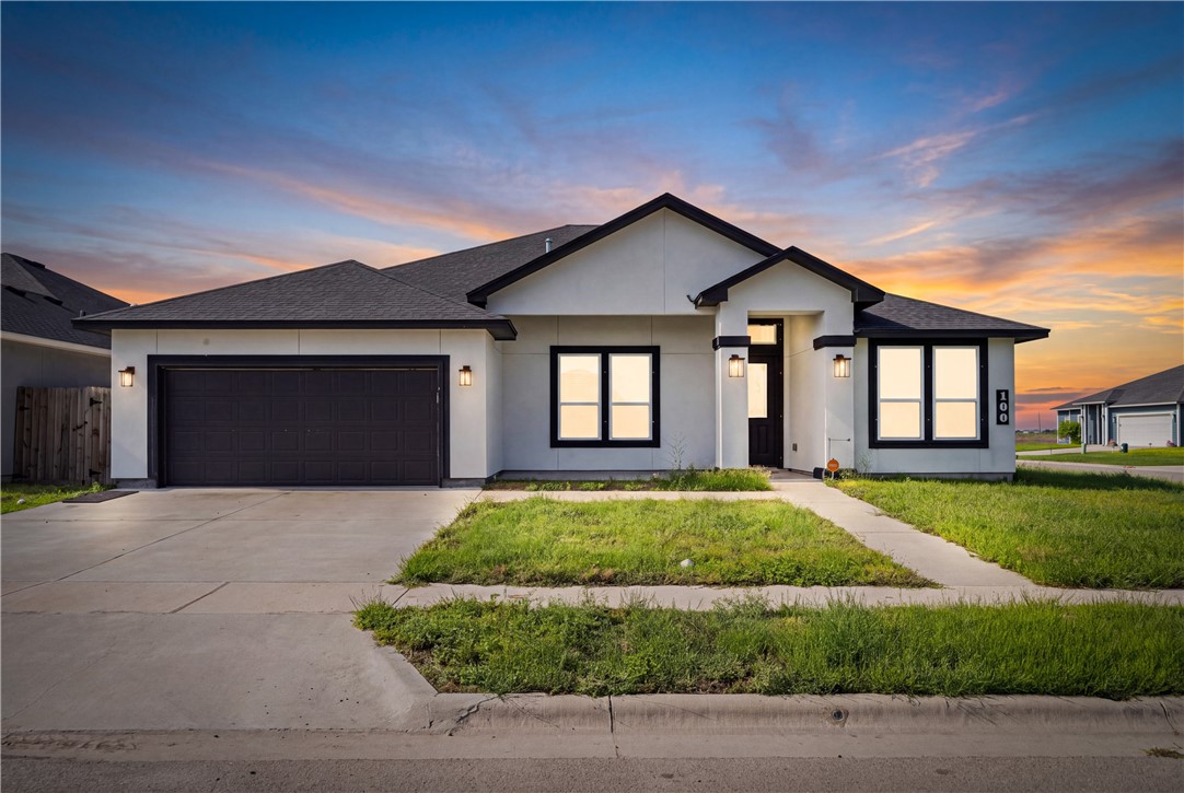 100 Speargrass Odem TX 78370