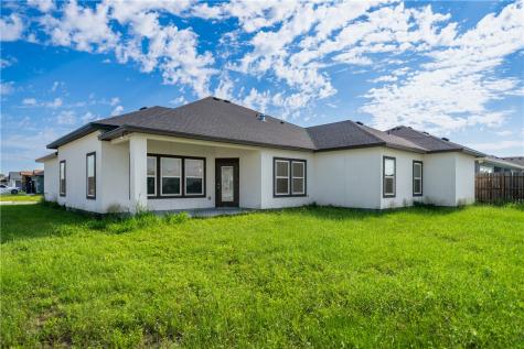 100 Speargrass Odem TX 78370